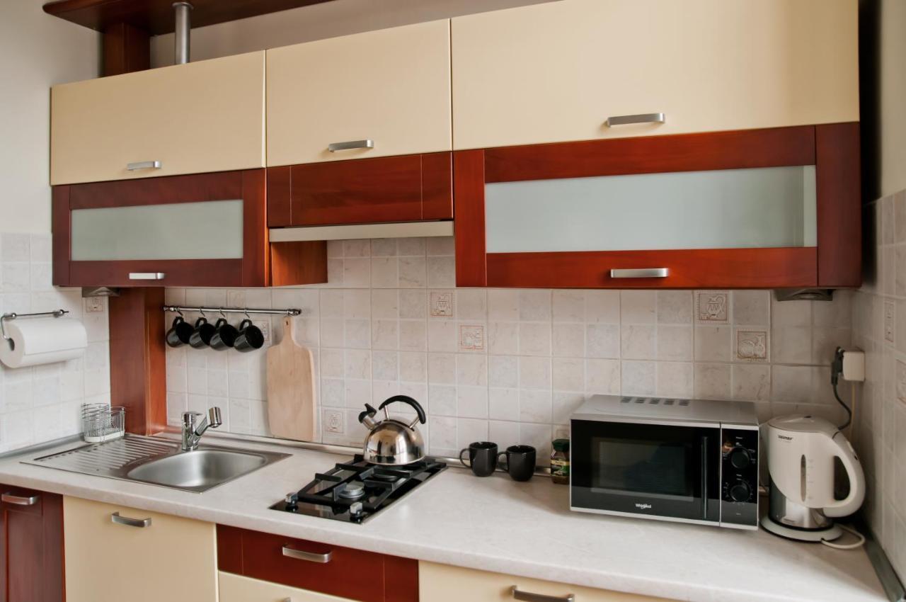 Rodmos Hostel Lublin Eksteriør bilde